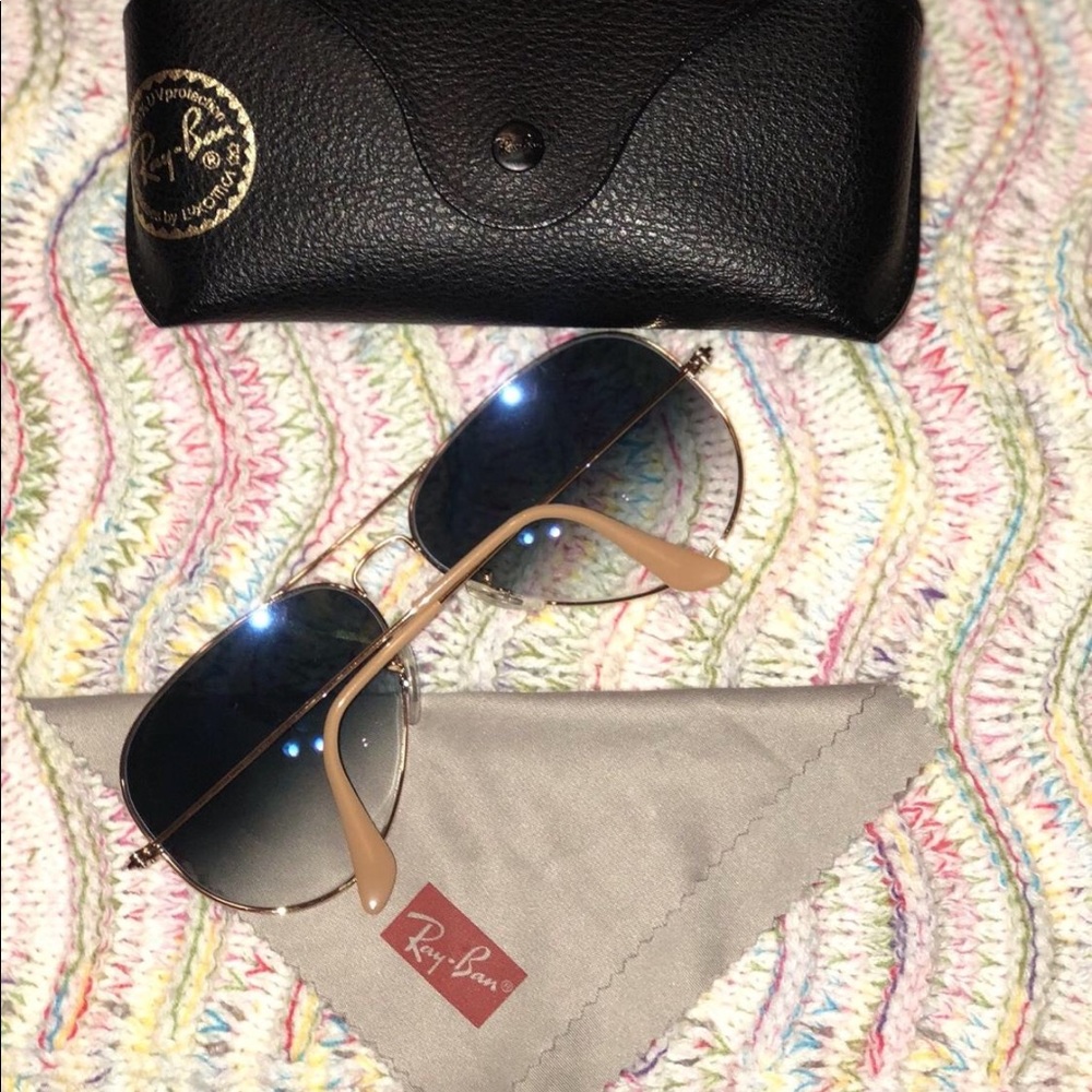 Ray Bans āSOLDā¼ļø - Picture 2 of 8
